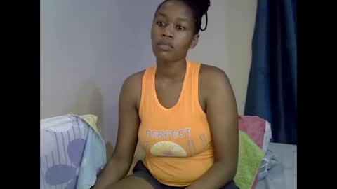 Snapshot of angel_mia5 chatting on June 6, 1:00 am angel_mia5 online show from June 6, 1:00 am