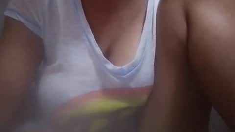 Snapshot of angel_pilipinaxxx10 chatting on February 3, 2:53 am angel_pilipinaxxx10 online show from February 3, 2:53 am