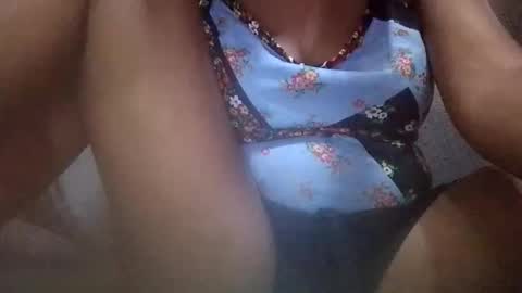 Snapshot of angel_pilipinaxxx10 chatting on February 4, 12:38 am angel_pilipinaxxx10 online show from February 4, 12:38 am