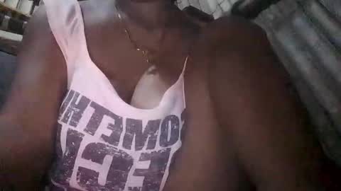 Snapshot of angel_pilipinaxxx10 chatting on February 27, 2:28 pm angel_pilipinaxxx10 online show from February 27, 2:28 pm