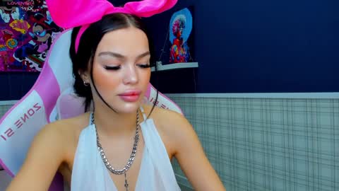 Snapshot of angel_sapphire_ chatting on December 13, 9:02 am Angel My schedule GTM2 Mon Tue Wen Thu Fri 0900am-0400pm online show from December 13, 9:02 am