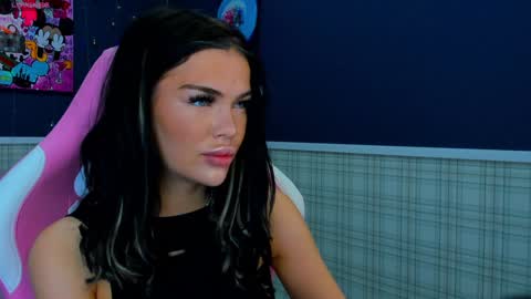 Snapshot of angel_sapphire_ chatting on December 23, 8:22 am Angel My schedule GTM2 Mon Tue Wen Thu Fri 0900am-0400pm online show from December 23, 8:22 am