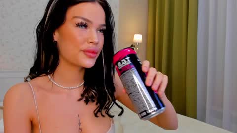 Snapshot of angel_sapphire_ chatting on December 24, 12:11 pm Angel My schedule GTM2 Mon Tue Wen Thu Fri 0900am-0400pm online show from December 24, 12:11 pm