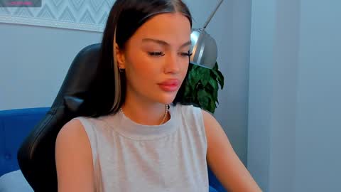 Snapshot of angel_sapphire_ chatting on December 29, 1:38 pm Angel My schedule GTM2 Mon Tue Wen Thu Fri 0900am-0400pm online show from December 29, 1:38 pm