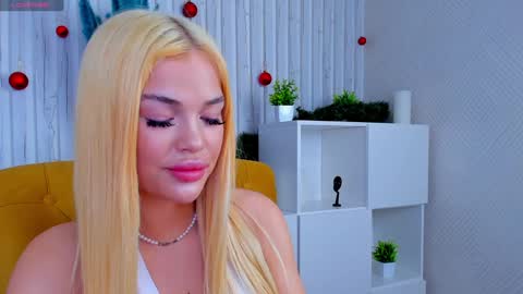 Snapshot of angel_sapphire_ chatting on January 18, 11:32 am Angel My schedule GTM2 Mon Tue Wen Thu Fri 0900am-0400pm online show from January 18, 11:32 am