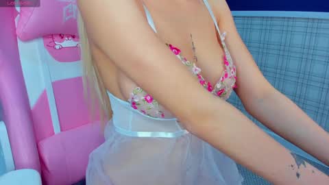 Snapshot of angel_sapphire_ chatting on February 22, 11:02 am Angel My schedule GTM2 Mon Tue Wen Thu Fri 0900am-0400pm online show from February 22, 11:02 am