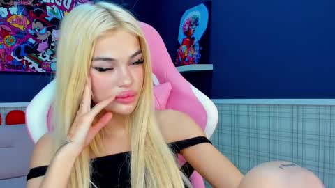 Snapshot of angel_sapphire_ chatting on February 22, 5:46 pm Angel My schedule GTM2 Mon Tue Wen Thu Fri 0900am-0400pm online show from February 22, 5:46 pm