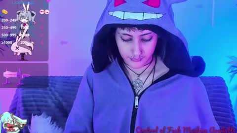    online show from December 4, 3:21 pm