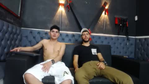 Snapshot of angel_villareal_ chatting on February 6, 5:45 am angel_villareal_ online show from February 6, 5:45 am