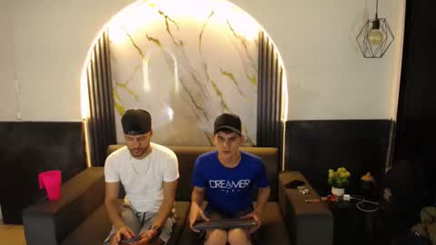 Snapshot of angel_villareal_ chatting on February 26, 5:06 am angel_villareal_ online show from February 26, 5:06 am