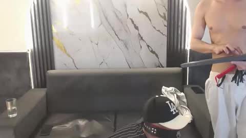 angel_villareal_ online show from March 14, 5:24 am