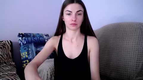 Zoe online show from January 4, 12:05 pm