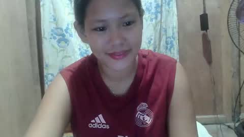Snapshot of angela413796 chatting on December 9, 12:12 am angela413796 online show from December 9, 12:12 am