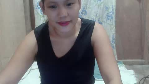 Snapshot of angela413796 chatting on January 5, 2:17 am angela413796 online show from January 5, 2:17 am