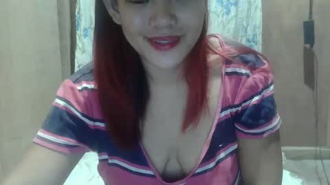 Snapshot of angela413796 chatting on January 6, 8:18 pm angela413796 online show from January 6, 8:18 pm
