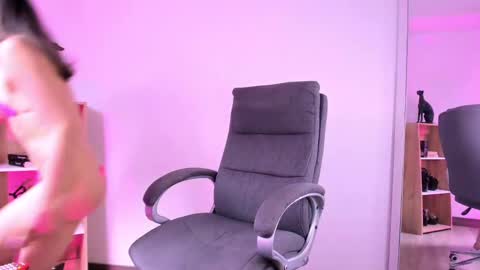 Angela Bonetti online show from October 9, 8:18 pm