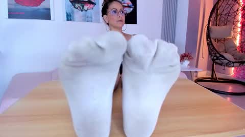 A N G E LA.  online show from September 16, 3:51 am