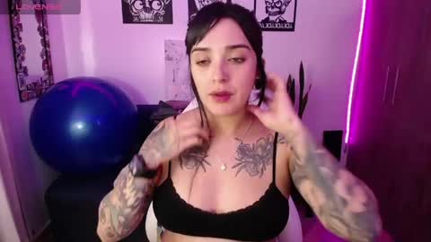 Angela online show from April 13, 11:10 pm