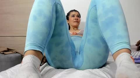 Snapshot of angela_lia_ chatting on December 2, 6:32 pm Angela online show from December 2, 6:32 pm