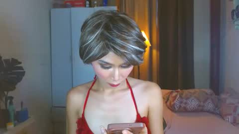 Snapshot of angela_mccollins chatting on October 16, 2:56 am angela online show from October 16, 2:56 am