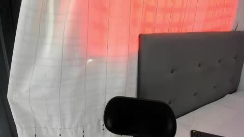 angela_nix online show from September 15, 3:56 pm