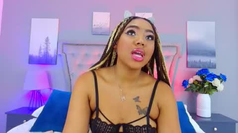 Angela Roberts online show from November 9, 4:22 am