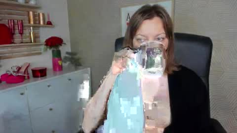 Snapshot of angela_samt chatting on March 24, 6:40 am Angela online show from March 24, 6:40 am
