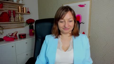 Snapshot of angela_samt chatting on April 14, 5:57 am Angela online show from April 14, 5:57 am