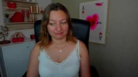 Snapshot of angela_samt chatting on July 2, 5:46 am Angela online show from July 2, 5:46 am