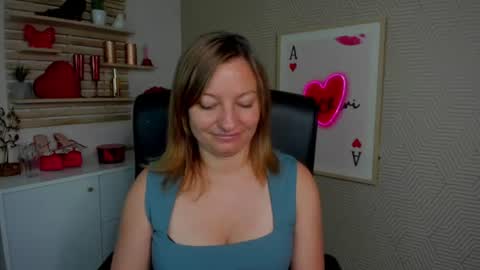 Snapshot of angela_samt chatting on July 9, 6:17 am Angela online show from July 9, 6:17 am