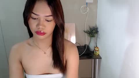 Snapshot of angela_star888 chatting on June 11, 3:04 am angela_star888 online show from June 11, 3:04 am