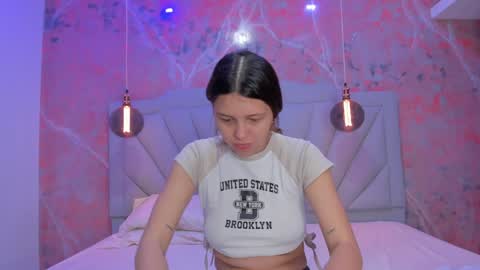 Snapshot of angelaa_cute chatting on January 16, 12:09 pm ANGELA online show from January 16, 12:09 pm