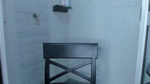 Snapshot of angelaa_cute chatting on January 30, 3:29 pm ANGELA online show from January 30, 3:29 pm