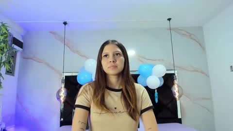 Snapshot of angelaa_cute chatting on September 23, 12:08 pm ANGELA online show from September 23, 12:08 pm