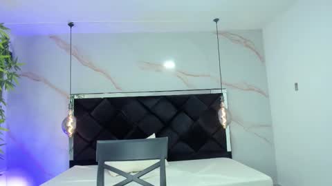 Snapshot of angelaa_cute chatting on October 10, 12:15 pm ANGELA online show from October 10, 12:15 pm