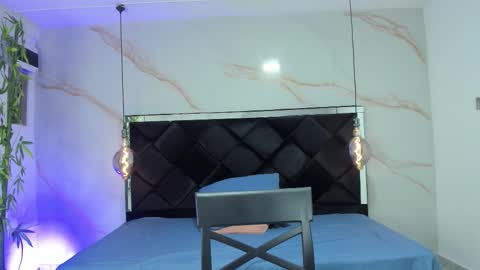 Snapshot of angelaa_cute chatting on October 11, 12:36 pm ANGELA online show from October 11, 12:36 pm