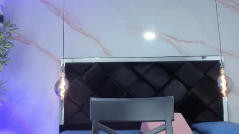 Snapshot of angelaa_cute chatting on October 18, 12:28 pm ANGELA online show from October 18, 12:28 pm