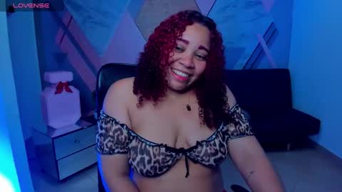 Snapshot of angelacoffee chatting on October 19, 4:24 am Angela online show from October 19, 4:24 am