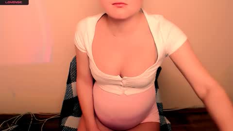 Alice online show from December 18, 12:00 pm