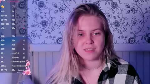 Darsi Anty online show from February 6, 2:31 pm