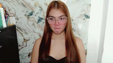 angelari_slut online show from November 10, 4:22 am