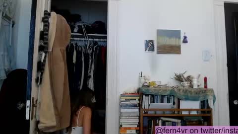 Snapshot of angelbabyvictoria chatting on June 9, 8:09 pm Fern4Ever online show from June 9, 8:09 pm
