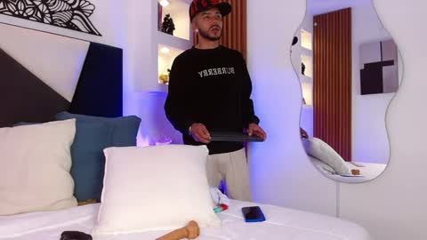 Angel online show from April 18, 4:27 am