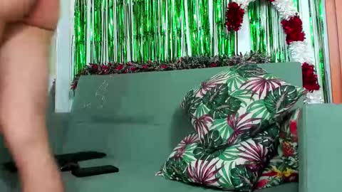 Angel Bennet online show from December 24, 6:55 am