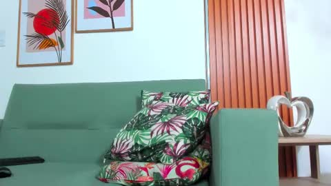 Angel Bennet online show from December 27, 6:46 am