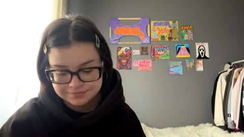 angelcatier online show from April 19, 2:49 pm