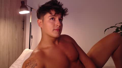 Snapshot of angelcossio chatting on December 26, 12:57 am Angel online show from December 26, 12:57 am
