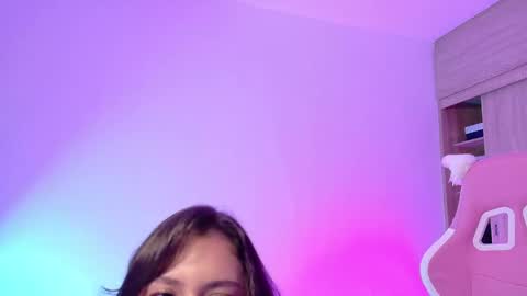 Snapshot of angeldusttt5 chatting on February 26, 2:32 am Valentina online show from February 26, 2:32 am