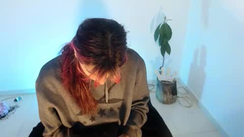 angele online show from November 21, 7:23 pm