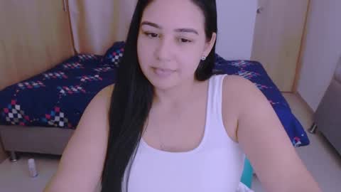 Snapshot of angeleslinda chatting on December 2, 6:21 pm anastasia online show from December 2, 6:21 pm